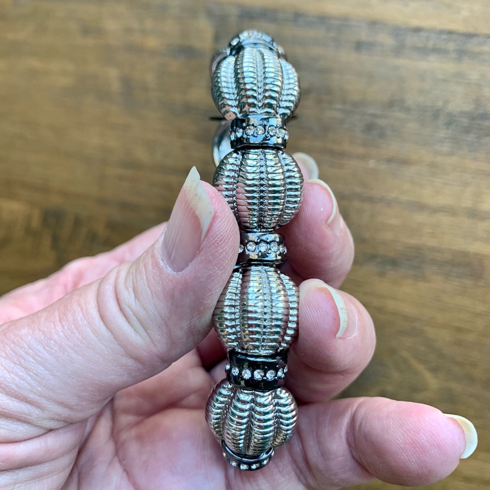 NWT Chico’s Silver Stretch Bracelet